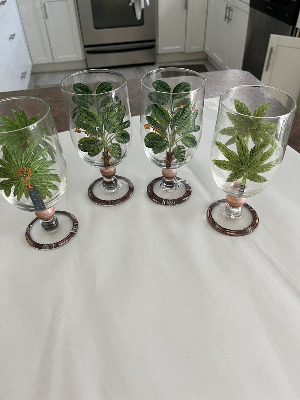 4-Florida marketplace Palm Island  hand-painted Palm tree glass goblets stem VTG